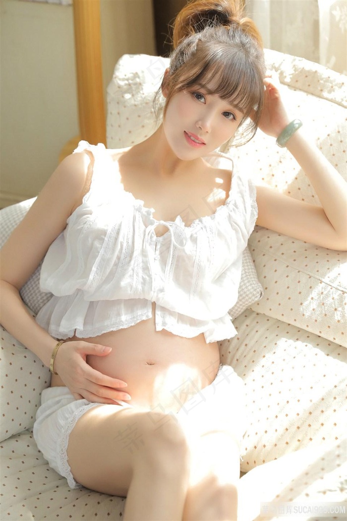 骚母狗撅起来乖乖挨c