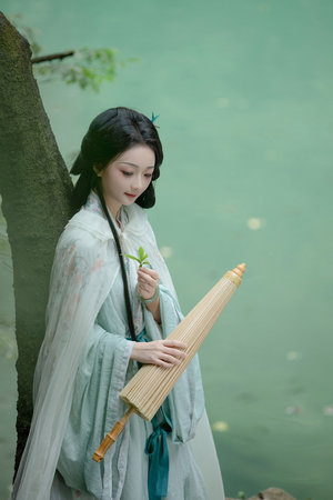 偷窥女厕排泄物未删减版