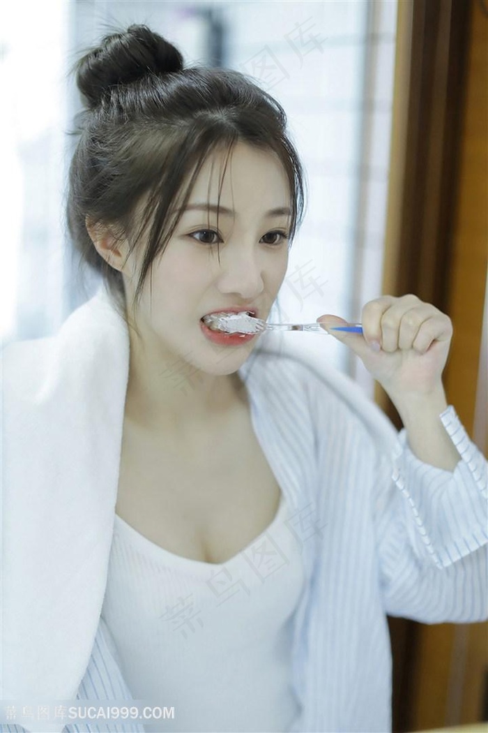 泰国玩小幼稚8至10岁的女孩